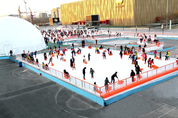 室外滑冰場(chǎng)投資需要多少錢 室外滑冰場(chǎng)投資需要多少錢