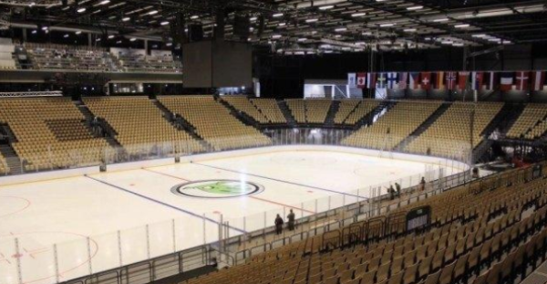 室內滑冰場賺錢嗎 室內滑冰場賺錢嗎