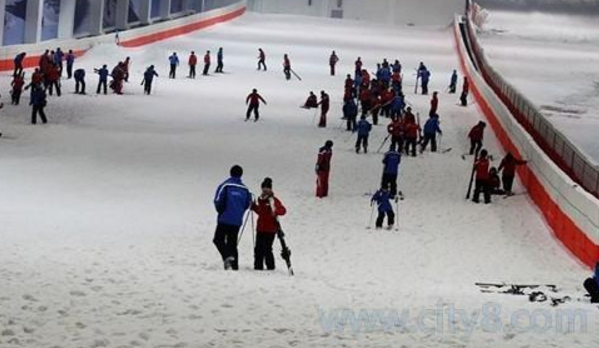 銀七星室內滑雪場 銀七星室內滑雪場